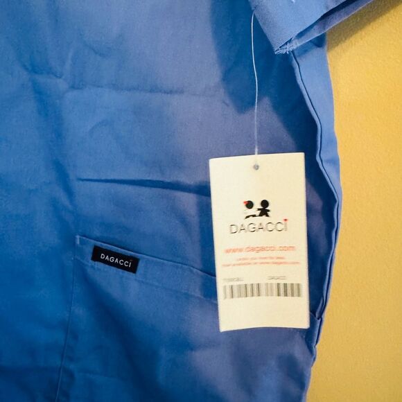 Royal Blue V-Neck Short Sleeve Medical Shirt - Picture 3 of 8